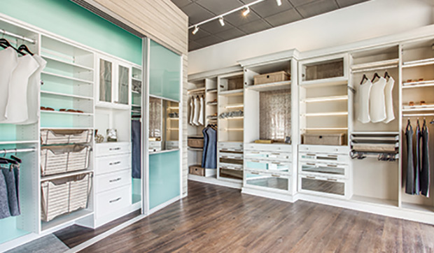 California Closets Luxe Walk In Tesoro Finish Tuscan Moon Brass Gold Lews Hardware Kristen Miller Moore Sout California Closets Closet Designs Wardrobe Room