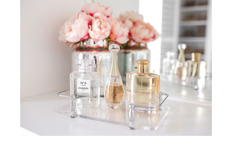 Perfume and Fragrance Holder in Clear Finish